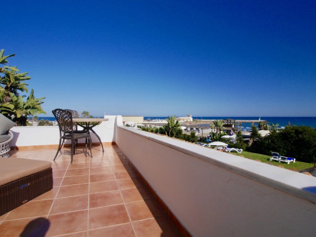 Penthouse avec 3 Chambres  à Puerto de Cabopino