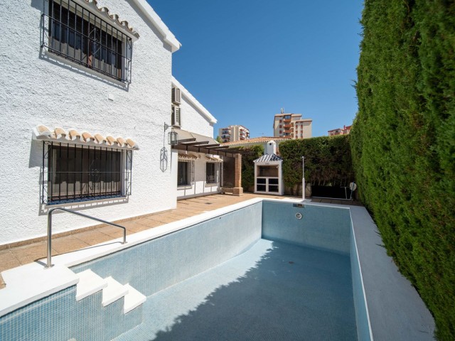 3 Bedrooms Villa in Fuengirola