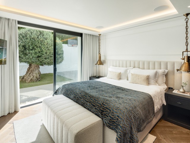 6 Soveroms Villa i Nueva Andalucía
