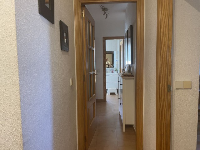 Apartamento con 3 Dormitorios  en Estepona