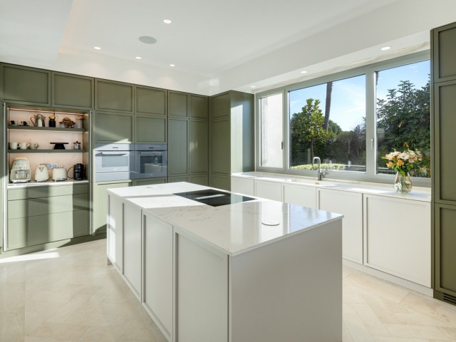 7 Makuuhuoneen Huvila Monte Halcones