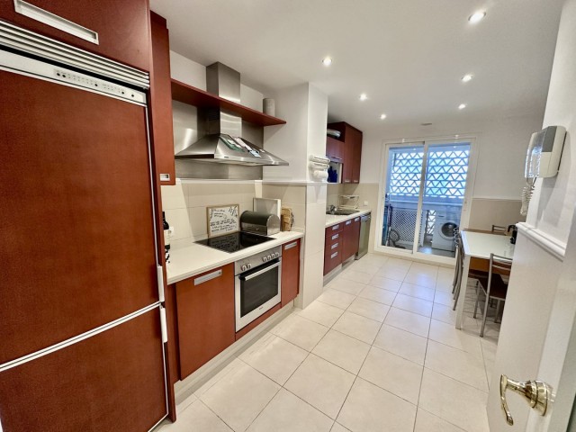 Apartamento con 2 Dormitorios  en San Pedro de Alcántara