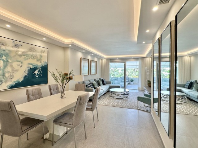 Apartamento con 2 Dormitorios  en Nueva Andalucía