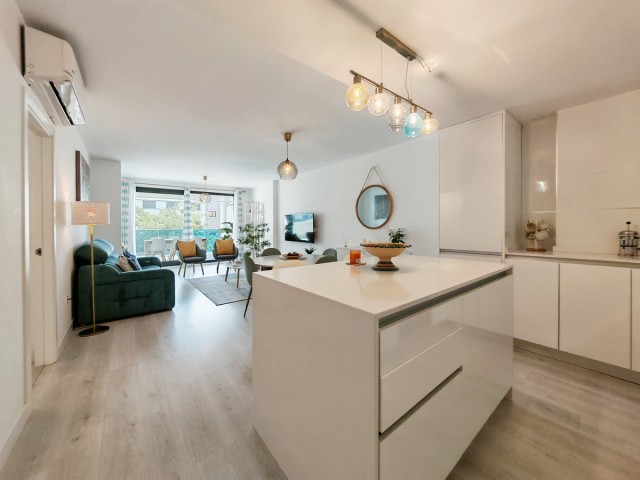 Apartment, Mijas Costa, R5165038