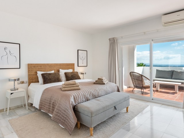 3 Bedrooms Apartment in Benahavís