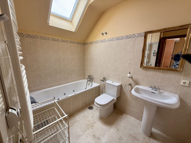 4 Sovrums Villa i Elviria