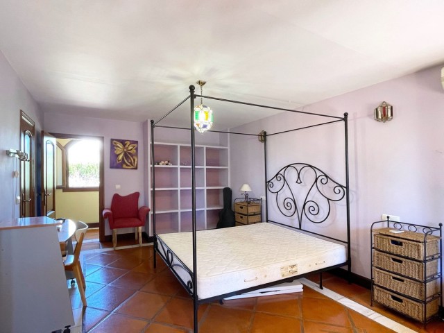 5 Bedrooms Villa in San Pedro de Alcántara