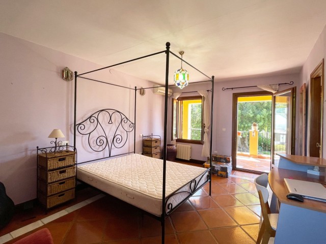 5 Bedrooms Villa in San Pedro de Alcántara