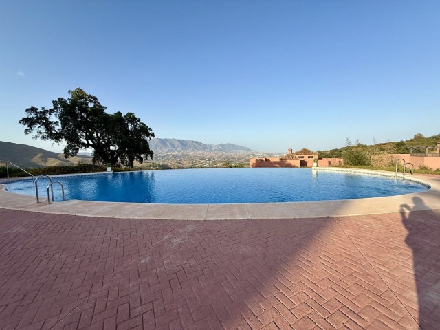 2 Bedrooms Apartment in La Mairena