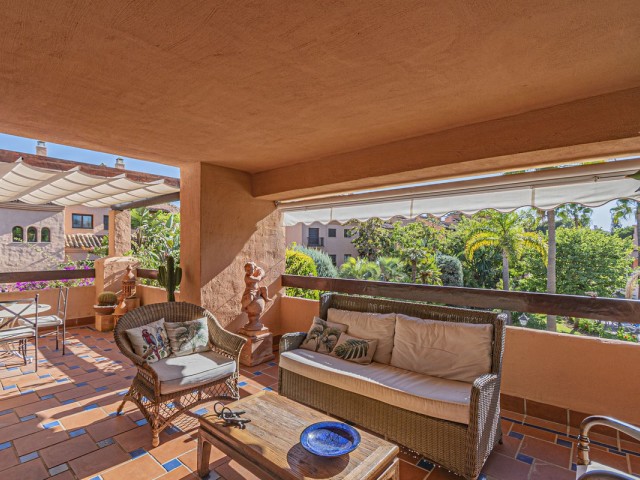 Apartment, Hacienda del Sol, R5160376