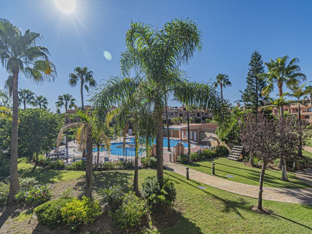 Apartment, Hacienda del Sol, R5160376