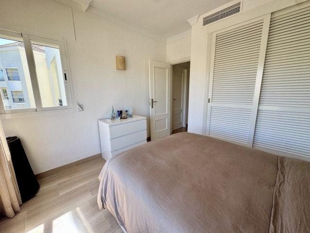 3 Bedrooms Apartment in Elviria