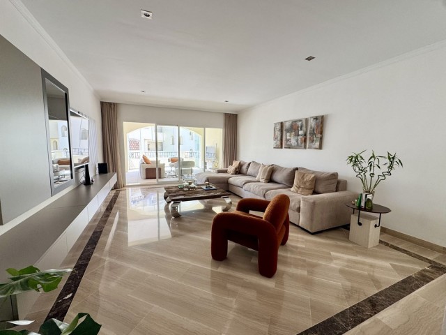 3 Schlafzimmer Apartment in Elviria