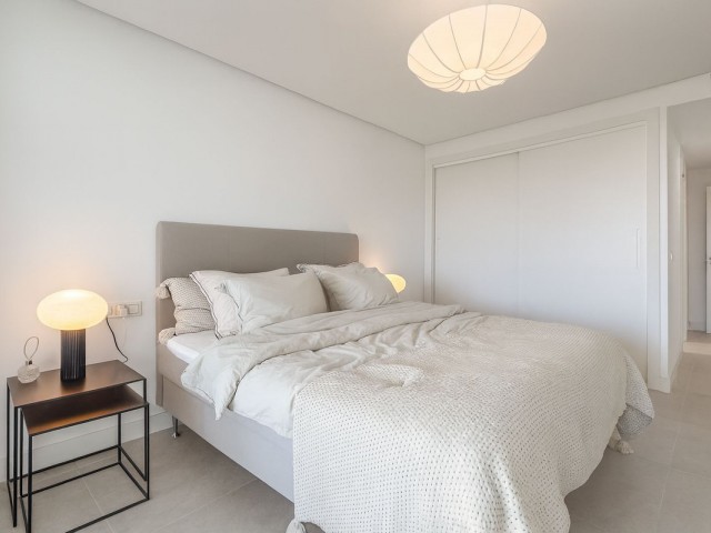 Apartamento con 4 Dormitorios  en Artola