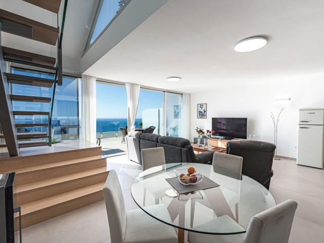 Apartamento con 3 Dormitorios  en Benalmadena