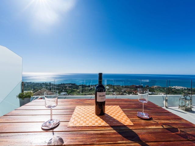 Apartamento con 3 Dormitorios  en Benalmadena