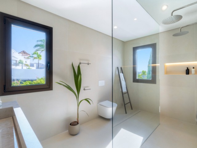 Apartamento con 3 Dormitorios  en La Quinta