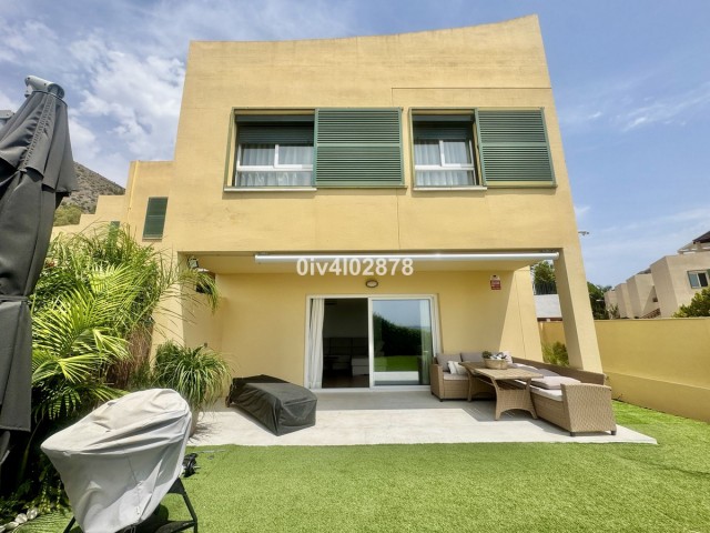 4 Bedrooms Townhouse in Benalmadena
