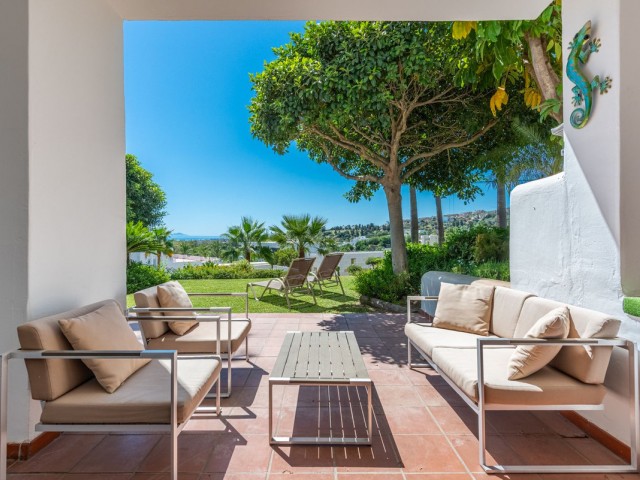 2 Bedrooms Apartment in Benahavís