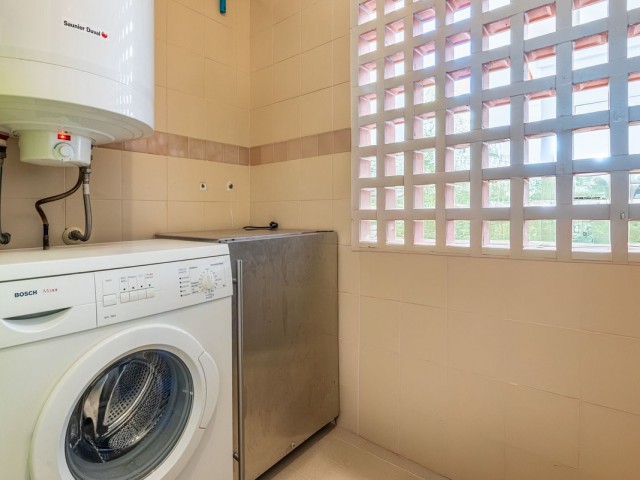 2 Bedrooms Apartment in Benahavís