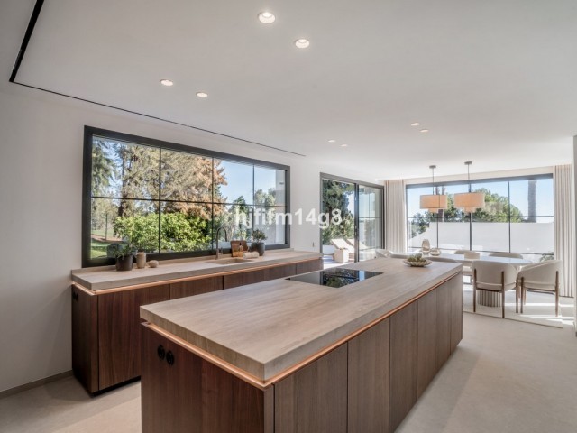 5 Soveroms Rekkehus i Nueva Andalucía