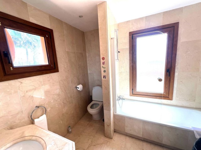 5 Soveroms Villa i Riviera del Sol