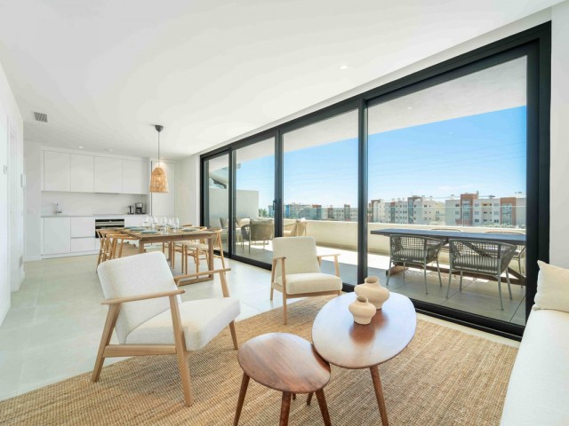 2 Bedrooms Apartment in Fuengirola