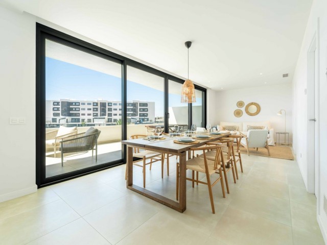 2 Bedrooms Apartment in Fuengirola