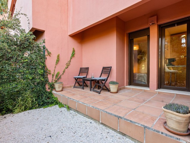 Apartamento con 2 Dormitorios  en Estepona