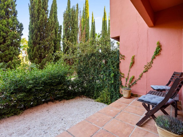 Apartamento con 2 Dormitorios  en Estepona