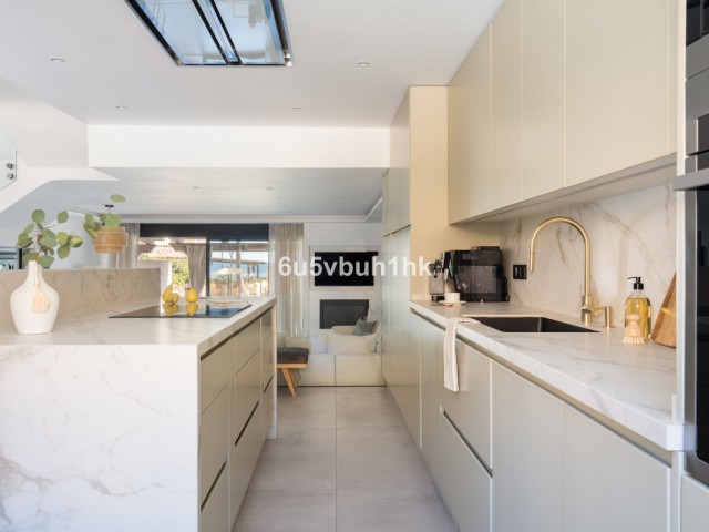 3 Bedrooms Townhouse in Casares