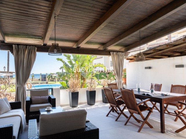 3 Bedrooms Townhouse in Casares