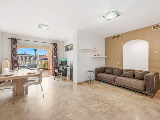 Apartment, Nueva Andalucia, R5164399