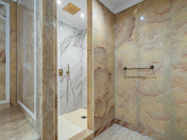 3 Bedrooms Apartment in Marbella