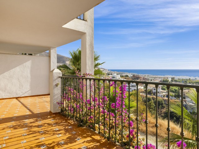 Villa con 3 Dormitorios  en Benalmadena Pueblo