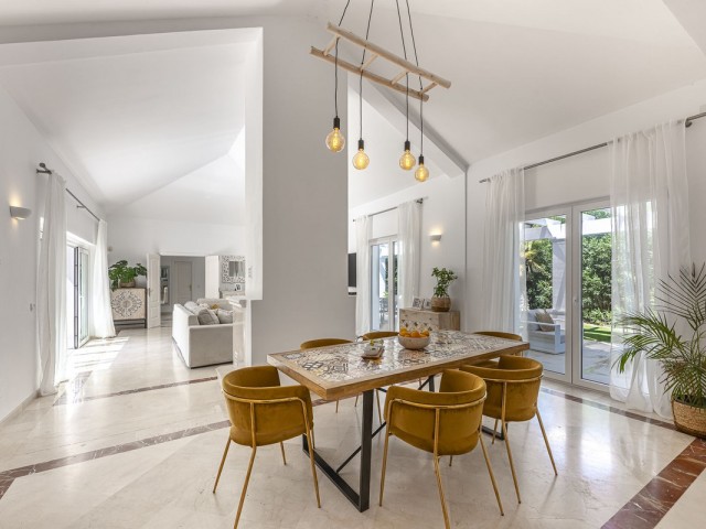 Villa, Sotogrande Costa, R5166613