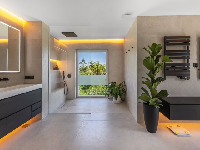 5 Soveroms Villa i Sotogrande Costa