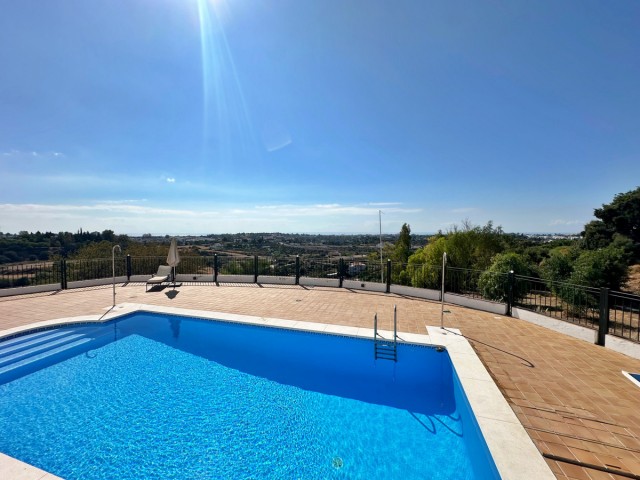 3 Bedrooms Townhouse in Benahavís