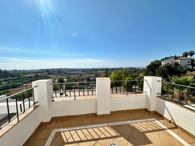 3 Bedrooms Townhouse in Benahavís
