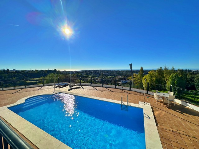 3 Bedrooms Townhouse in Benahavís