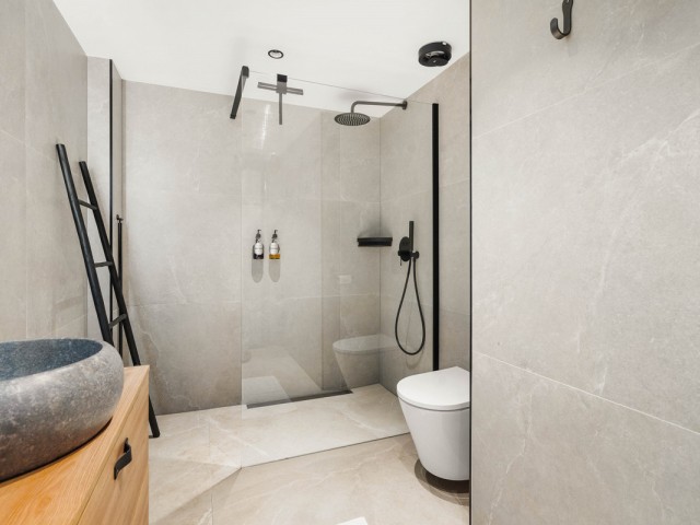 Apartamento con 4 Dormitorios  en Nueva Andalucía