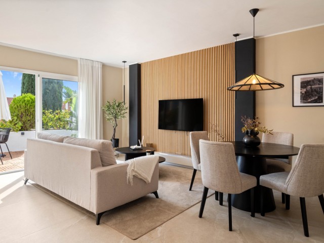 4 Bedrooms Apartment in Nueva Andalucía
