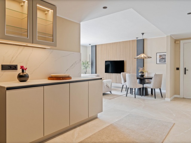 4 Bedrooms Apartment in Nueva Andalucía