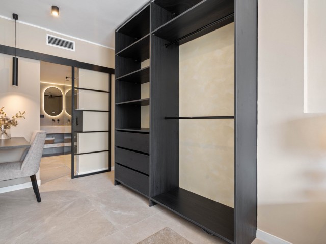 4 Bedrooms Apartment in Nueva Andalucía