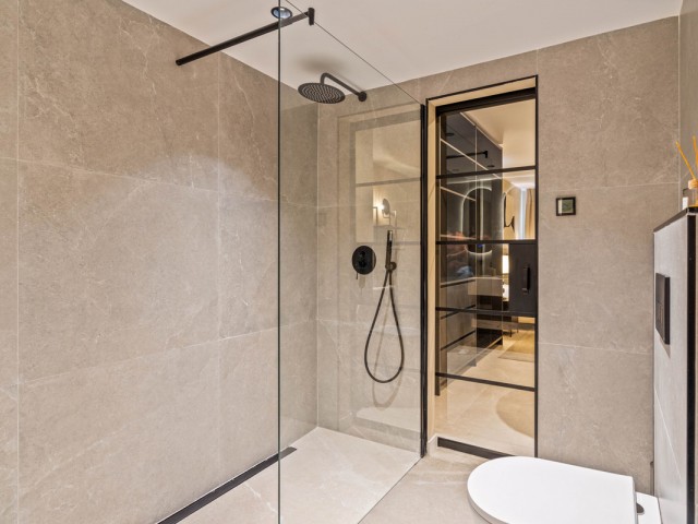 4 Bedrooms Apartment in Nueva Andalucía