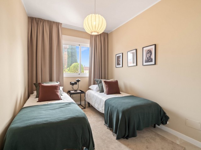 4 Bedrooms Apartment in Nueva Andalucía