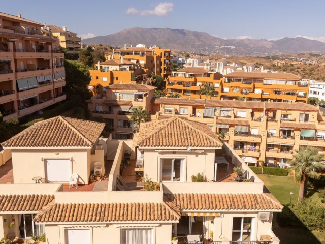 Ático con 3 Dormitorios  en Riviera del Sol