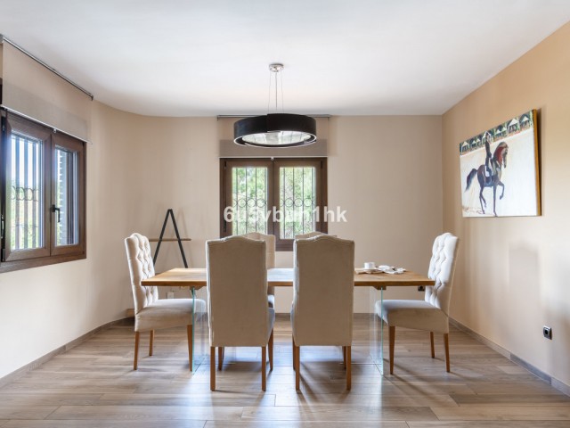 4 Bedrooms Villa in Benalmadena