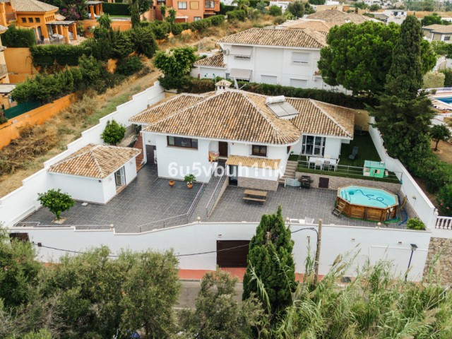 4 Makuuhuoneen Huvila Benalmadena