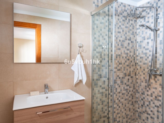 4 Bedrooms Villa in Benalmadena